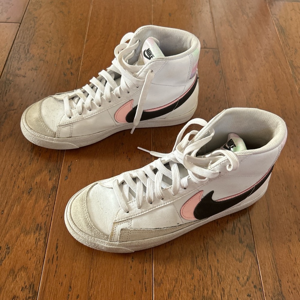 pink and white nike blazers